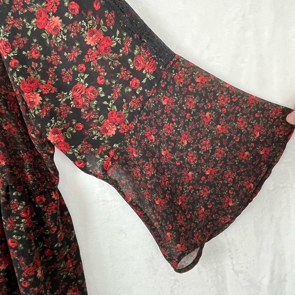 Torrid Black Floral Red Roses Sheer Tie Front Blouse Size 2 - Picture 8 of 12